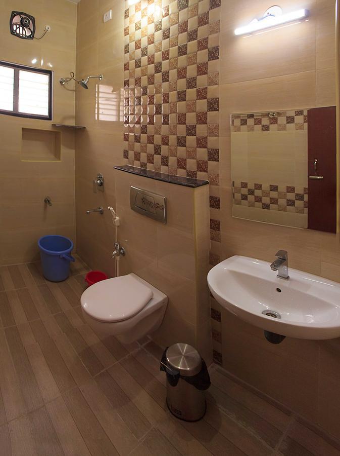 Hotel Sri Hayagriva Tiruchirappalli Room photo